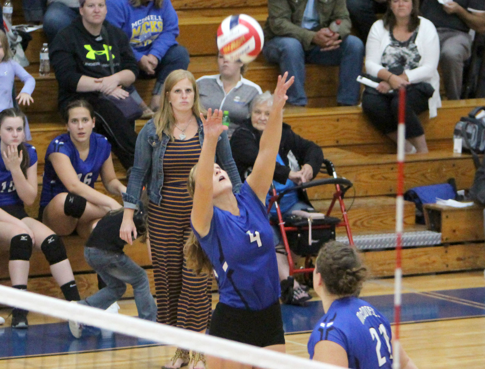 Eau Claire Regis at McDonell volleyball 9-12-19